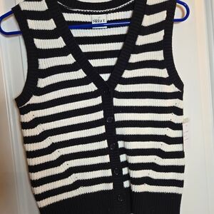 Stylish Black and White Knit Vest